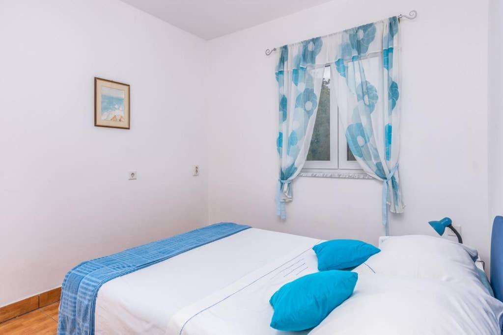 Apartment Mira 3 Klimno Eksteriør bilde